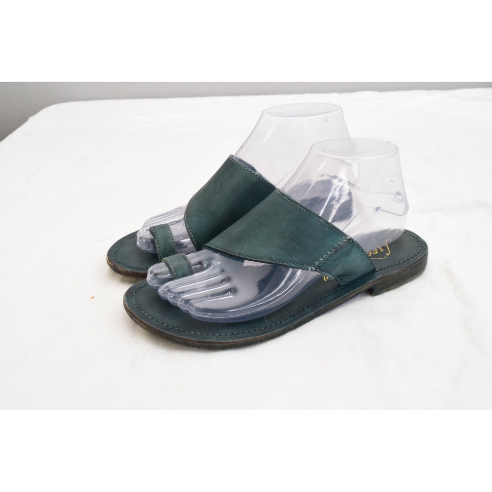 Free People Antoni Toe Loop Sandals 37 Green Leather Slide Flat Boho Summer